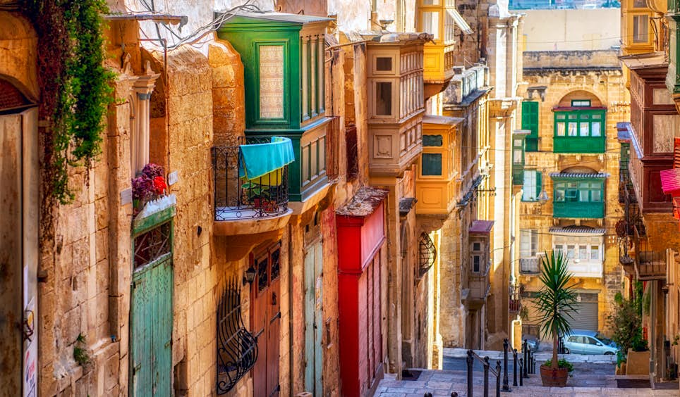 Attractively adorned Maltese townhouses line the streets of Valletta, a European Capital of Culture in 2018 © liseykina / iStockphoto / Getty Images