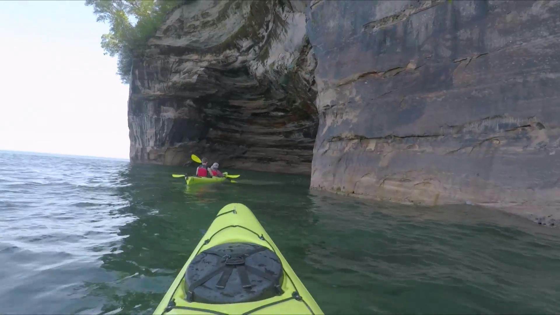 Kayak Pictured Rocks Mi Pictured Rocks Kayaking
